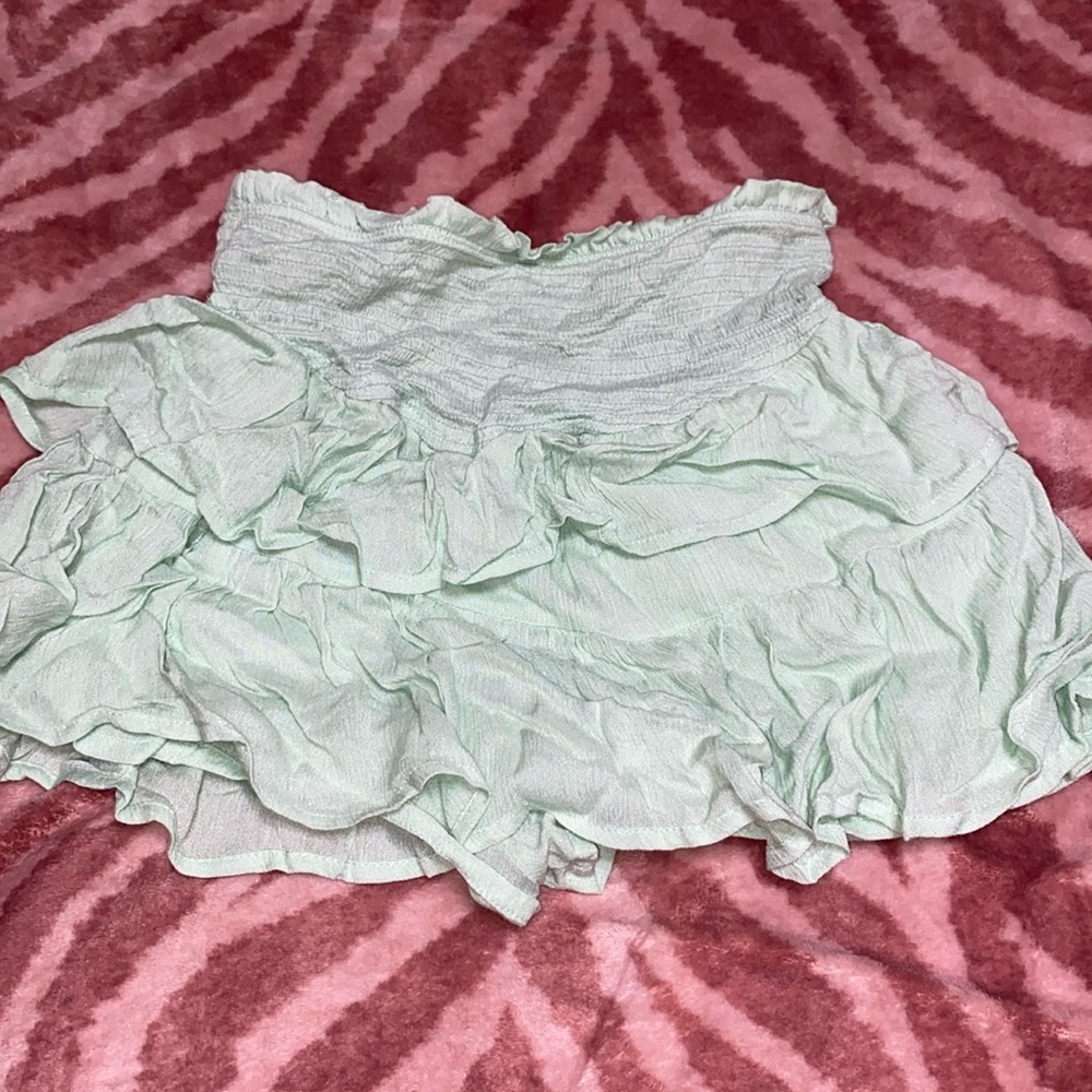 Size medium skort.